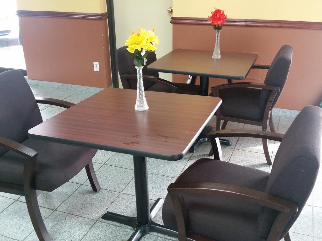 German Village Inn Motel Κολόμπο Εξωτερικό φωτογραφία